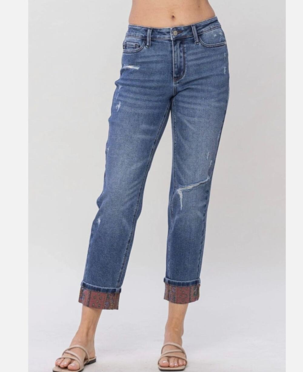 NWT Judy Blue Mid-Rise Paisley Print Cuff Boyfriend Jeans Size 29